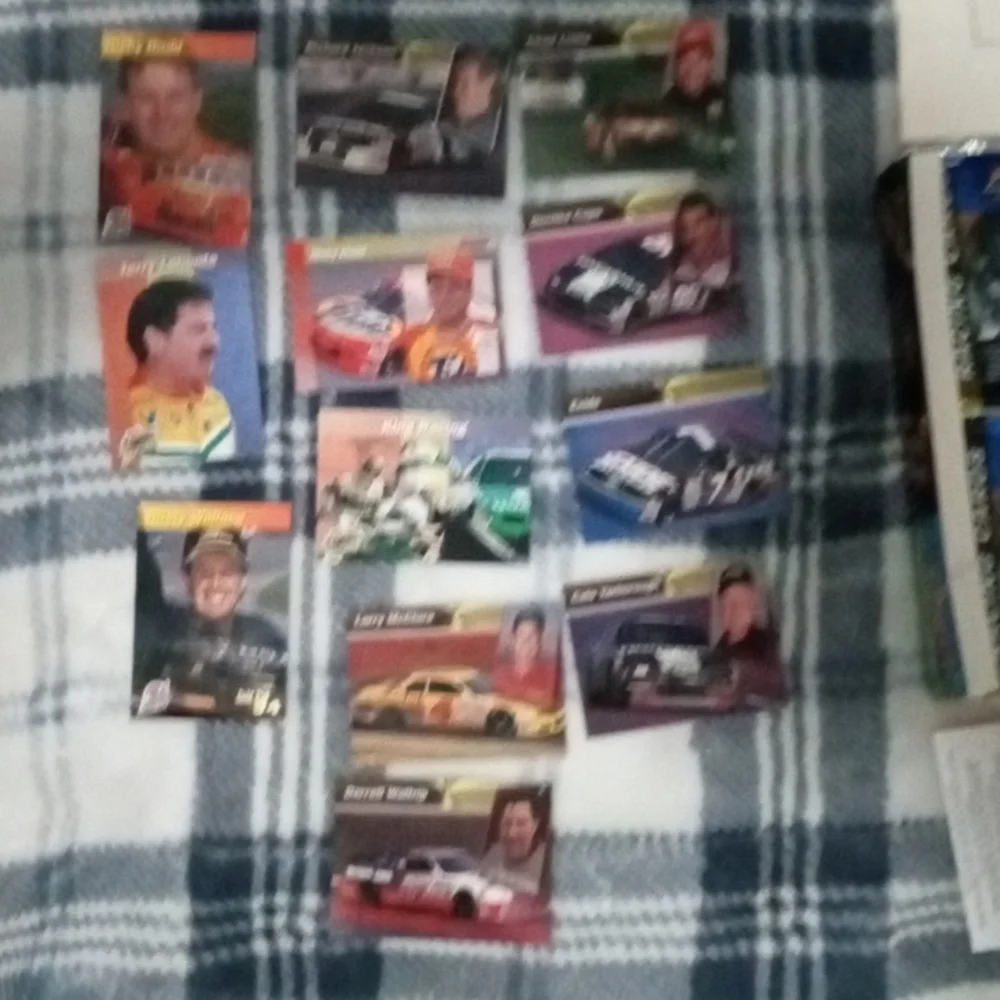 Trading Cards - Picture 6 of 7
